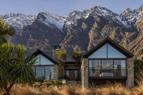 Photo of property in 31 Hackett Road, Jacks Point, Queenstown, 9371