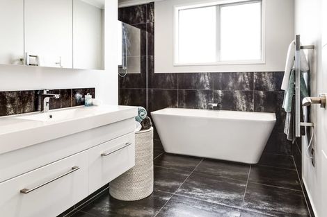 Photo of property in 7 Paapaka Way, Waiuku, 2123