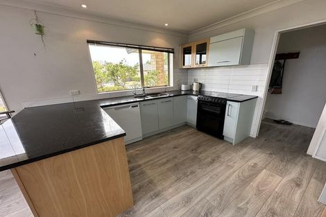 Photo of property in 24 Harry Shaw Way, Raumati South, Paraparaumu, 5032