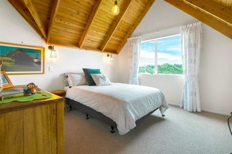 Photo of property in 4 Edwin Mitchelson Road, Muriwai, Waimauku, 0881