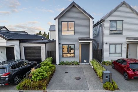 Photo of property in 8 Aveline Place, Glen Innes, Auckland, 1072