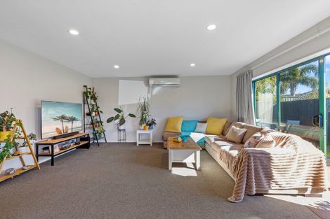 Photo of property in 88 Evans Road, Papamoa Beach, Papamoa, 3118