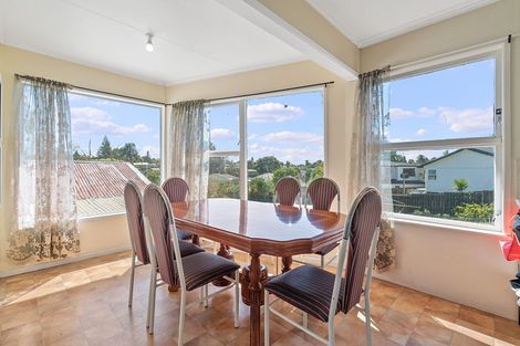Photo of property in 15 Hobart Crescent, Wattle Downs, Auckland, 2103