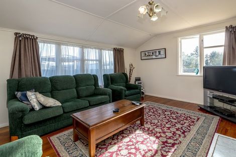 Photo of property in 13 Roberts Street, Martinborough, 5711