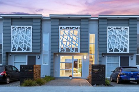 Photo of property in 25 Spotted Dove Road, Hobsonville, Auckland, 0616