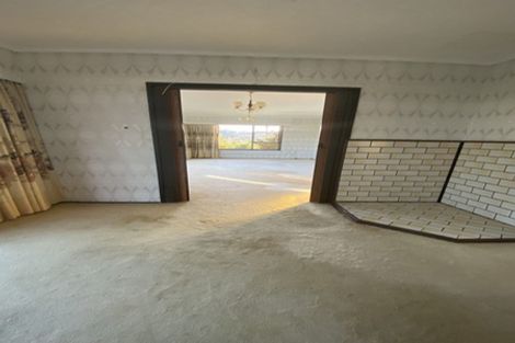 Photo of property in 1/533 Beach Road, Murrays Bay, Auckland, 0630