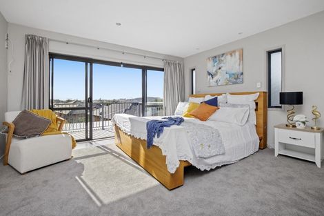 Photo of property in 107 Kitchener Road, Pukekohe, 2120