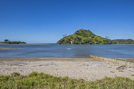 Photo of property in 858 Pataua South Road, Pataua South, Onerahi, 0192