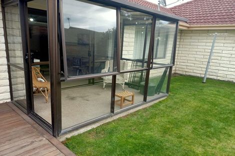 Photo of property in 1/21 Royleen Street, Casebrook, Christchurch, 8051