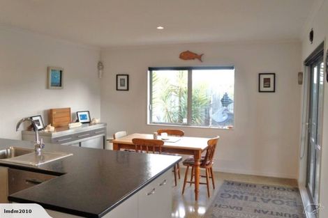 Photo of property in 25 Ocean View Rise, Ruakaka, 0116