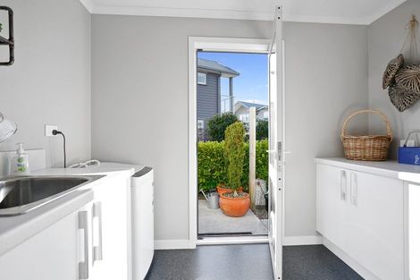 Photo of property in 46 Plescher Crescent, Leamington, Cambridge, 3432