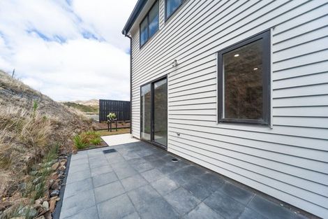 Photo of property in 47 Oakum Road, Whitby, Porirua, 5024