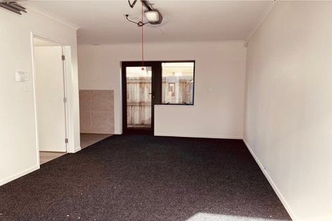 Photo of property in 29d Kenderdine Road, Papatoetoe, Auckland, 2025