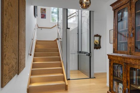 Photo of property in 62a Holly Road, St Albans, Christchurch, 8014