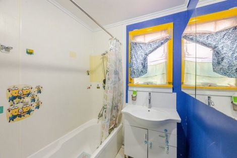 Photo of property in 13 Golding Road, Taradale, Napier, 4112