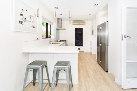 Photo of property in 12 Remuera Avenue, Cashmere, Christchurch, 8022