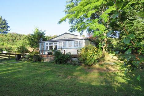 Photo of property in 25 Hattie Street, Reefton, 7830