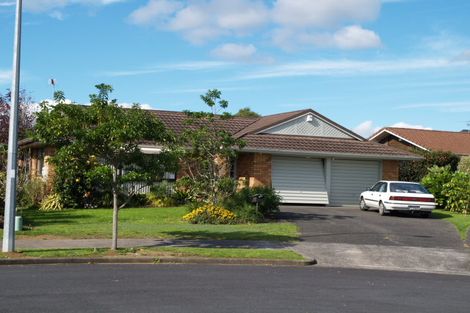 Photo of property in 11 Carriage Close, Northpark, Auckland, 2013
