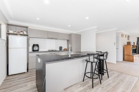 Photo of property in 19 Speldhurst Grove, Stokes Valley, Lower Hutt, 5019