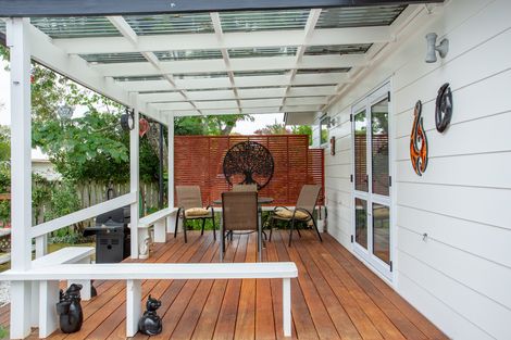 Photo of property in 43 Taverner Street, Carterton, 5713