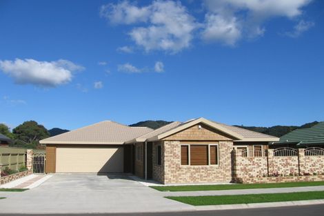 Photo of property in 7 Sun Valley Grove, Wainuiomata, Lower Hutt, 5014