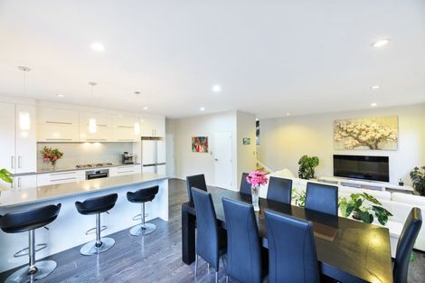 Photo of property in 10 Sauvignon Avenue, Ranui, Auckland, 0612