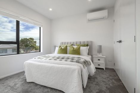 Photo of property in 1/12 Manuwai Road, Torbay, Auckland, 0630