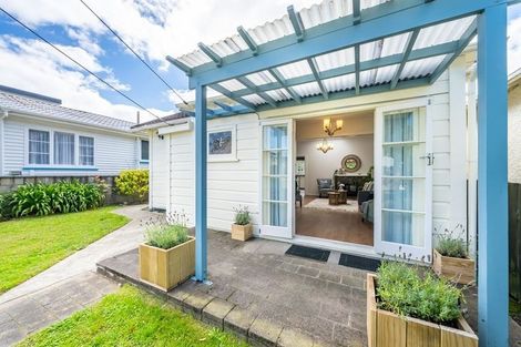Photo of property in 26 Kauri Street, Eastbourne, Lower Hutt, 5013