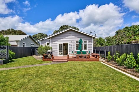 Photo of property in 1 Malone Road, Waterloo, Lower Hutt, 5011