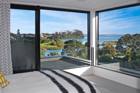 Photo of property in 14 Winsomere Crescent, Westmere, Auckland, 1022