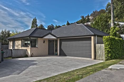 Photo of property in 2/69 Bowenvale Avenue, Cashmere, Christchurch, 8022
