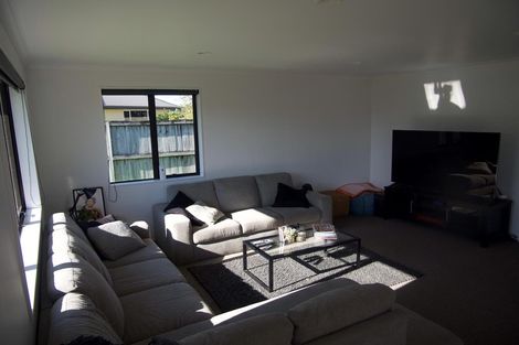 Photo of property in 64 Coleraine Drive, Rototuna, Hamilton, 3210