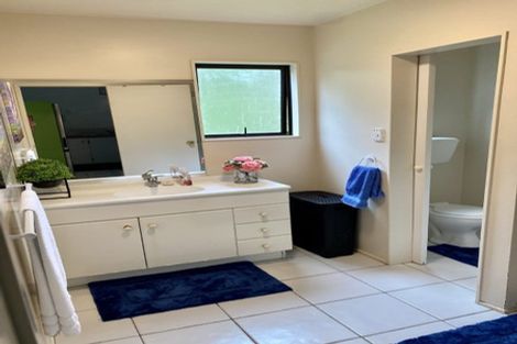 Photo of property in 367 Triangle Road, Henderson, Auckland, 0610