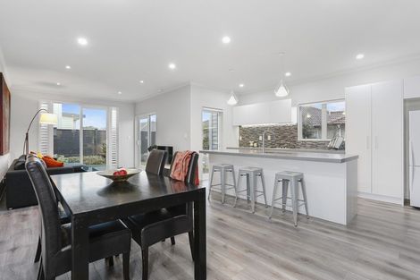 Photo of property in 23 Lili Chen Way, Mangere Bridge, Auckland, 2022