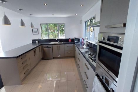 Photo of property in 12 Mandalay Lane, Redcliffs, Christchurch, 8081