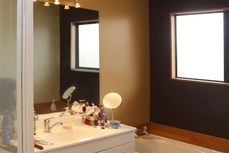 Photo of property in 97 Viewmont Drive, Harbour View, Lower Hutt, 5010