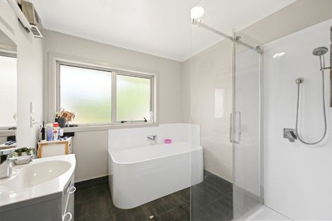 Photo of property in 5 East Ridge Grove, Newstead, Hamilton, 3286