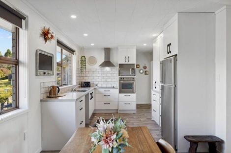 Photo of property in 239 Mapara Road, Acacia Bay, Taupo, 3385