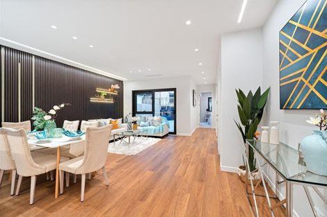 Photo of property in 25 Whakairo Crescent, Gulf Harbour, Whangaparaoa, 0930