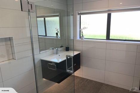 Photo of property in 16b Clare Street, Cambridge, 3434