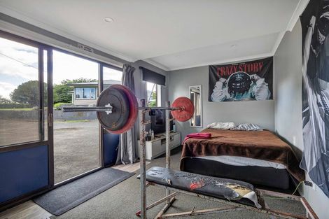 Photo of property in 19 Clifford Road, Eltham, 4322