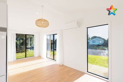 Photo of property in 42 Norfolk Crescent, Otaki Beach, Otaki, 5512