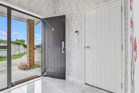 Photo of property in 29 Chadwick Place, Rototuna North, Hamilton, 3210