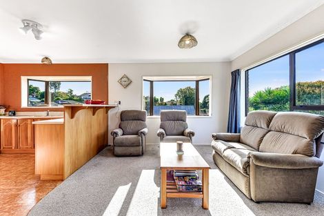 Photo of property in 17 Carew Street, Nawton, Hamilton, 3200