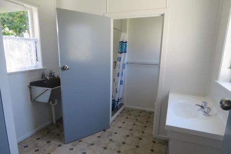 Photo of property in 33 Cutfield Road, New Plymouth, 4310