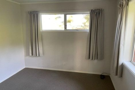 Photo of property in 18 St Peters Street, Northcote, Auckland, 0627