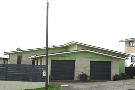 Photo of property in 15 Darwin Crescent, Spotswood, New Plymouth, 4310