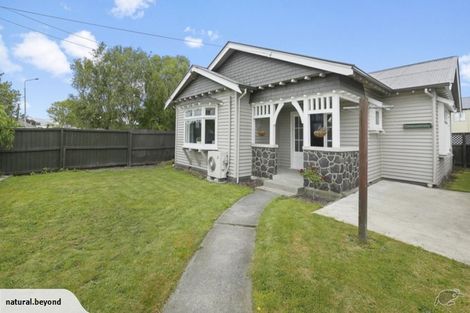 Photo of property in 1/19 Hills Road, Edgeware, Christchurch, 8013