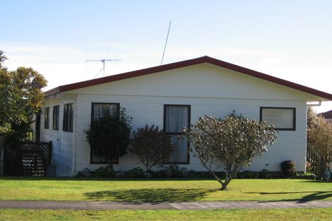 Photo of property in 32 Velma Crescent, Nawton, Hamilton, 3200