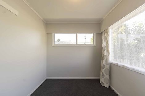 Photo of property in 21 Oakfield Crescent, Pukete, Hamilton, 3200